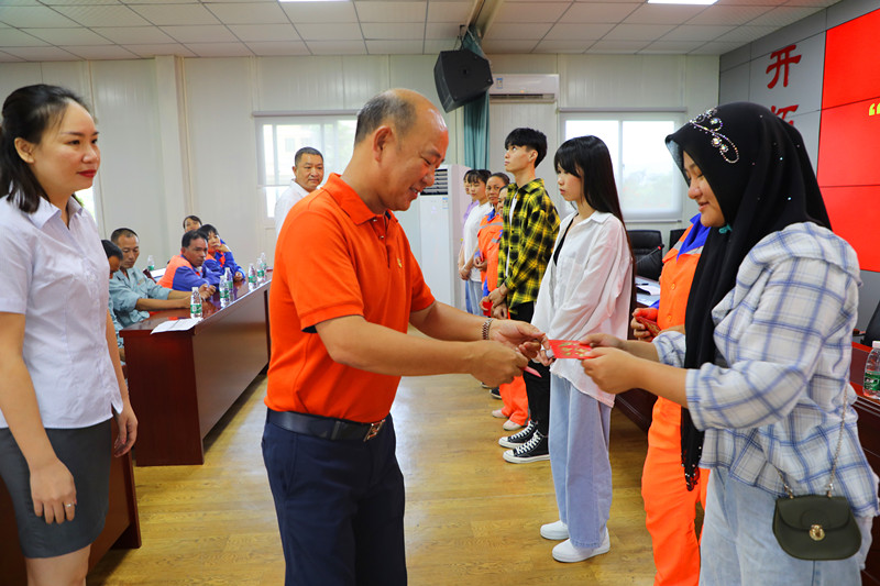 “金秋助學(xué)，圓夢明佳！”明佳集團黨支部及工會組織開展愛心助學(xué)活動！